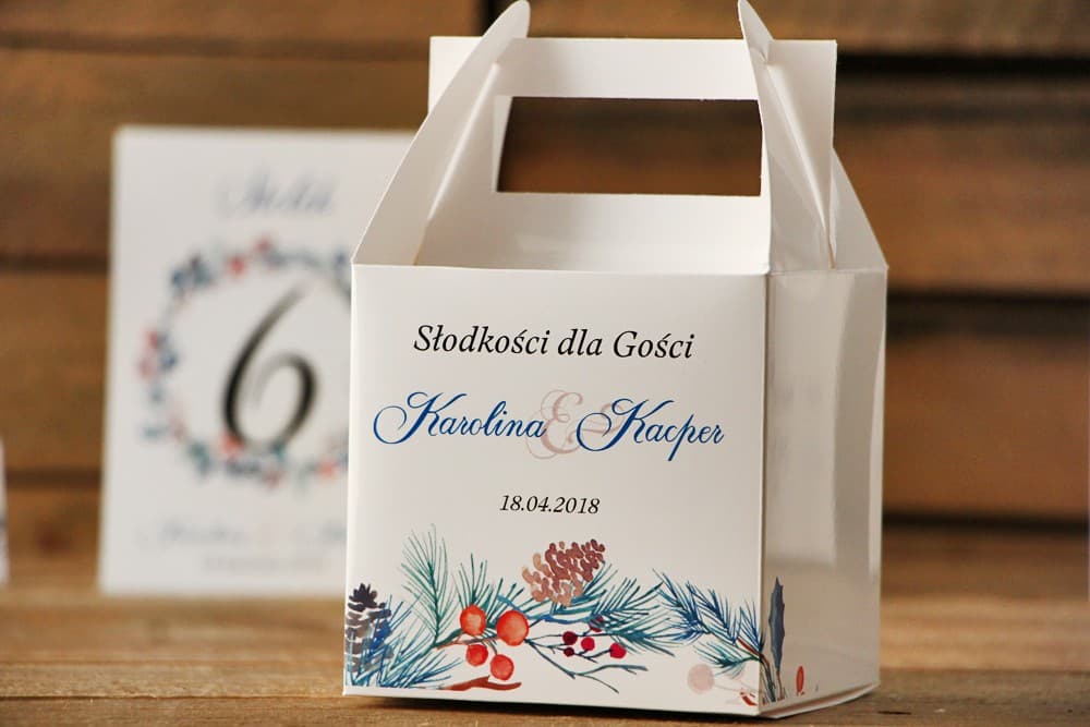 Zimowe Pudełko na Ciasto Weselne z Ostrokrzewem i Personalizacją | Podziękowania dla Gości | Akwarele nr 15