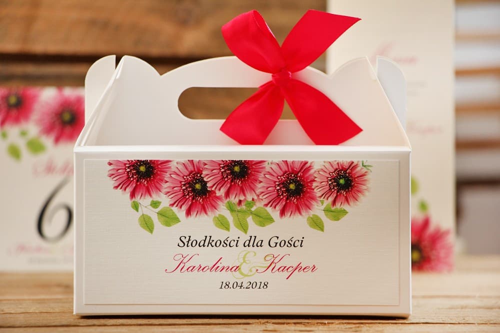 Prostokątne Pudełko na Ciasto z Rączką Różowe Gerbery | Personalizowane Opakowania na Ciasto Weselne | Akwarele nr 20