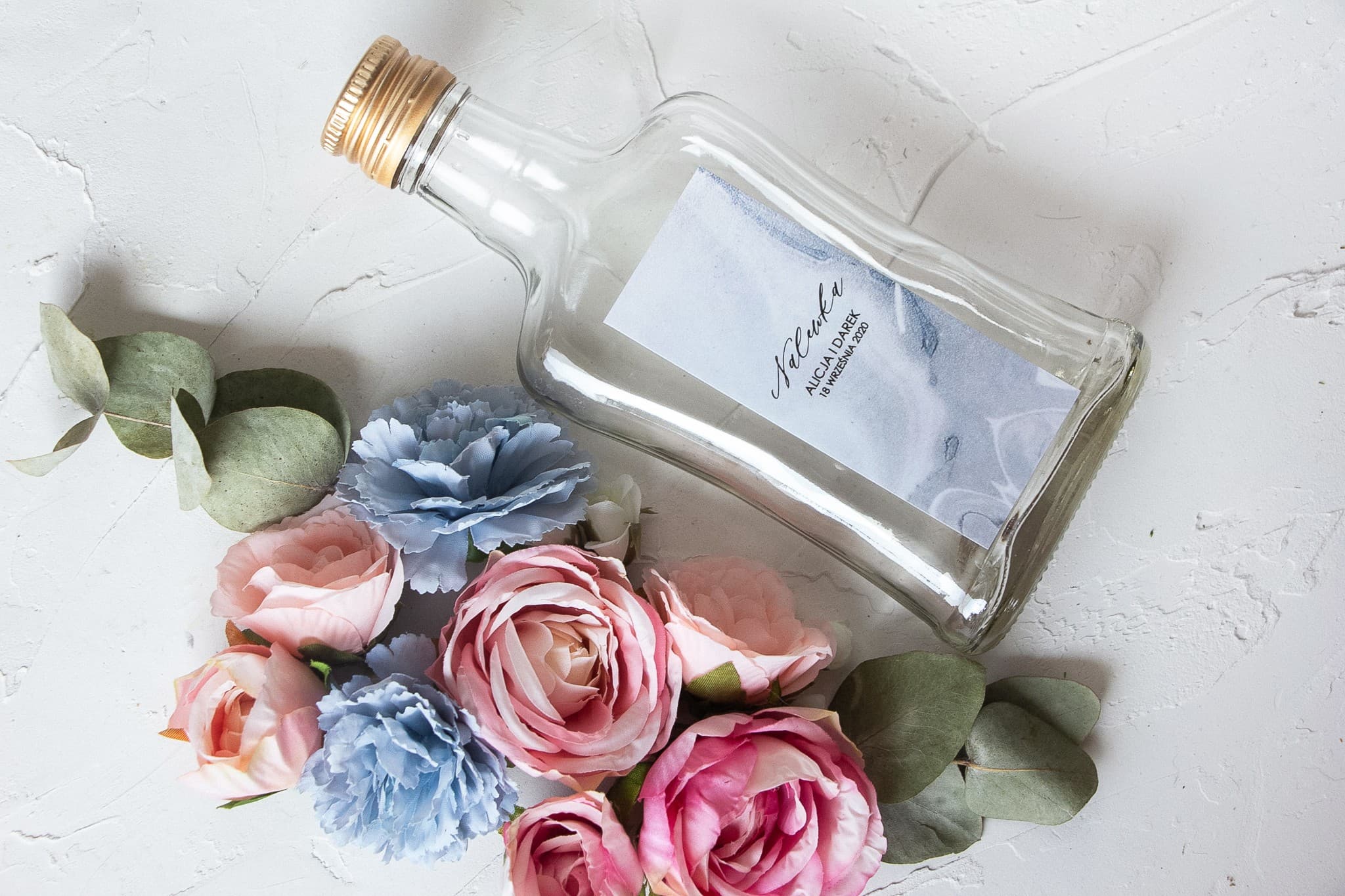 Buteleczki na nalewki ślubne. Niebieskie Podziękowania dla Gości Weselnych ze Złoceniem | Marmurowe nr 3 - 3