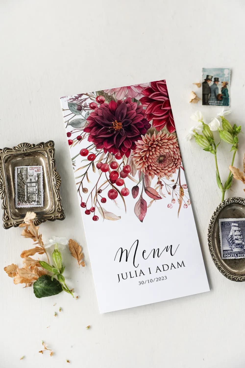 Eleganckie menu weselne z burgundowymi peoniami, składane | Karta menu na stół weselny | Impresja nr 6