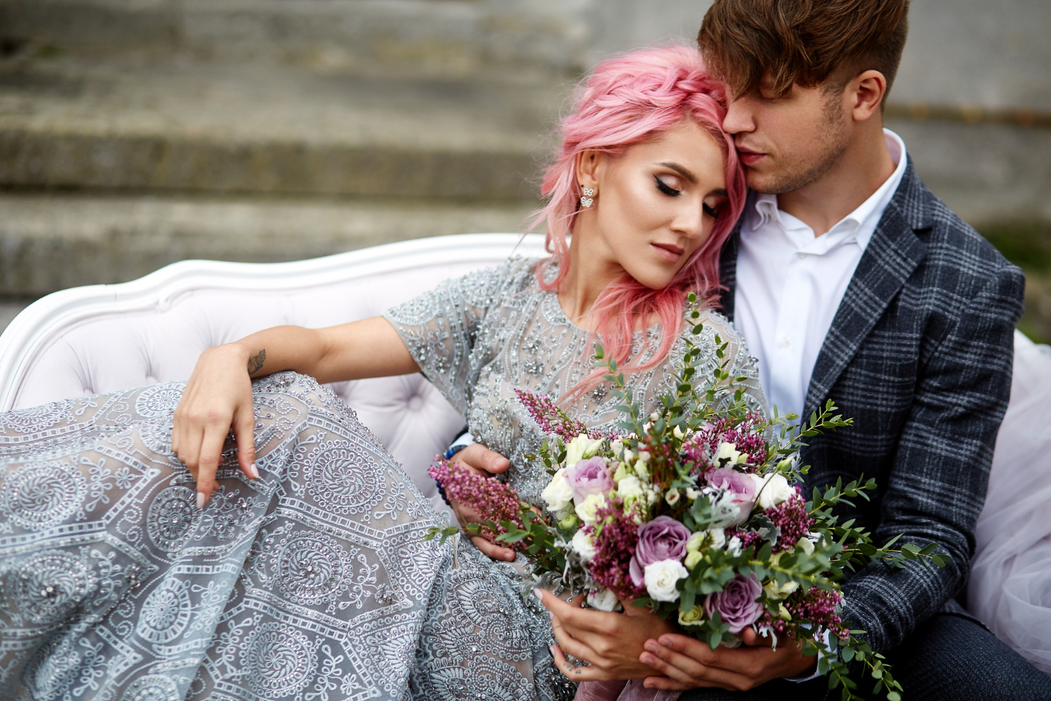 Trendy ślubne 2026 – nadchodzące kolory, style i nowinki, które warto znać